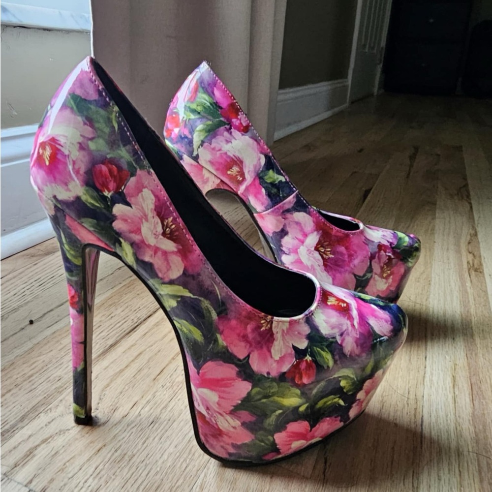 Floral Platform Heels